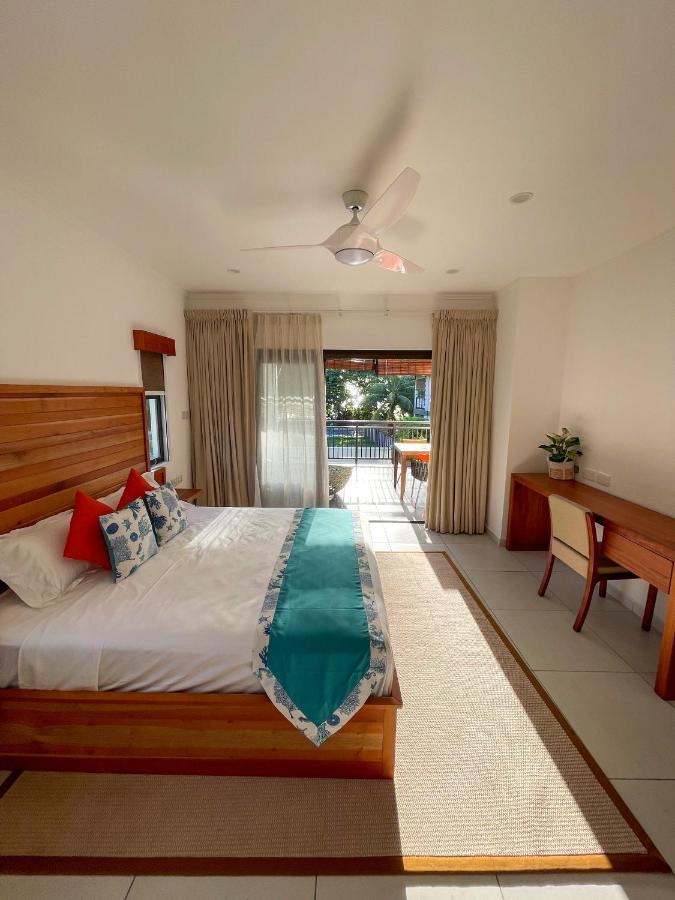 Nautilus Apartments Anse Royale Esterno foto